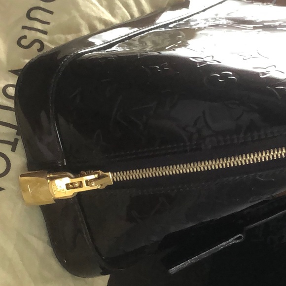 Louis Vuitton Verniis Alma patent leather purse - Picture 3 of 3